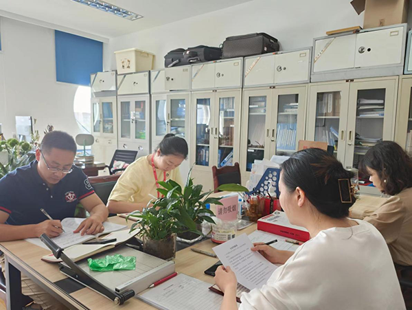 1681466849104257.png 第一黨支部召開支委會(huì).png